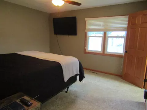 407 Eichelberger Ave, Montevideo, MN 56265 photo 26