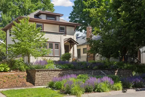 2221 Selby Ave, Saint Paul, MN 55104