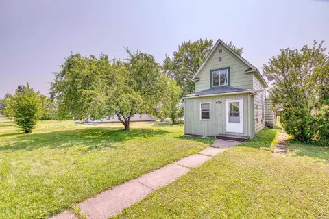 Exterior - 4106 E 1st St, Superior, WI 54880 photo 2 of 11