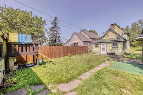 Exterior - 4106 E 1st St, Superior, WI 54880 photo 10 of 11