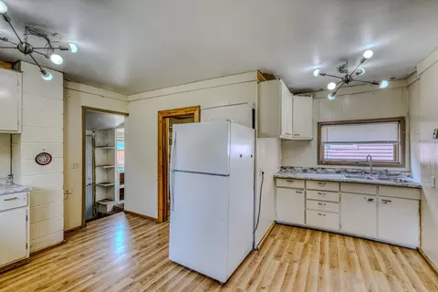 Kitchen - 4106 E 1st St, Superior, WI 54880 photo 7 of 7