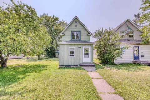 Exterior - 4106 E 1st St, Superior, WI 54880 photo 3 of 11