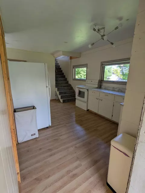 Kitchen - 4106 E 1st St, Superior, WI 54880 photo 5 of 7