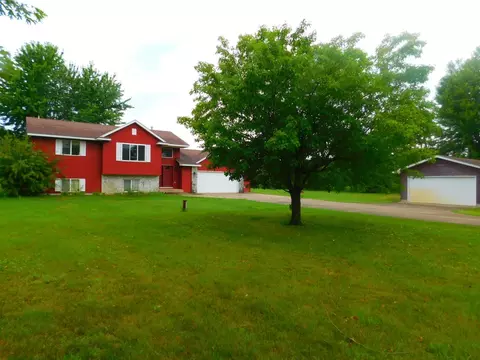 20042 Wild Rice Dr NE, Wyoming, MN 55092