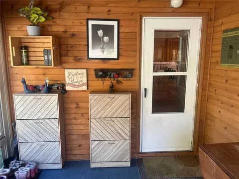 Entry Way - 411 13th St SW, Willmar, MN 56201 photo 2 of 2