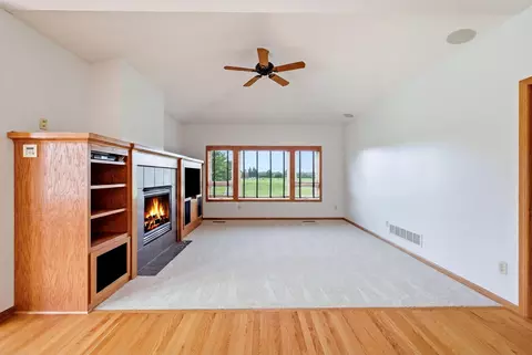Living - 4308 Cass Ct, Webster, MN 55088 photo 5 of 9
