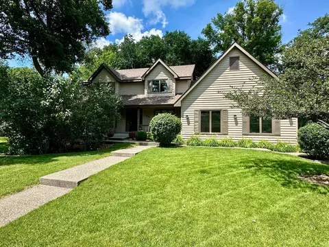 9881 170th St W, Lakeville, MN 55044