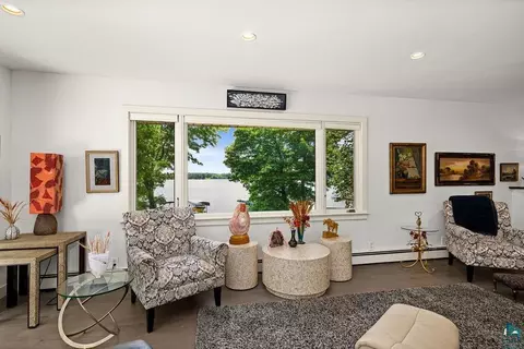 Living - 4998 Pike Lake Pl, Duluth, MN 55811 photo 2 of 7