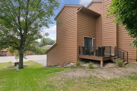 Exterior - 1603 Raindrop Dr, Eagan, MN 55121 photo 6 of 9
