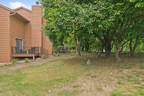 Exterior - 1603 Raindrop Dr, Eagan, MN 55121 photo 2 of 9