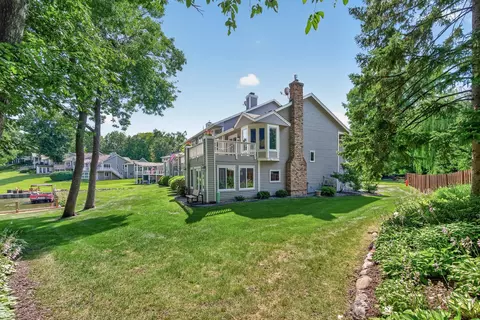 Exterior - 1760 Commerce Blvd, Mound, MN 55364 photo 15 of 23