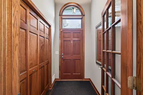 Entry Way - 1760 Commerce Blvd, Mound, MN 55364 photo 1 of 5