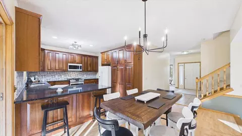 6345 W Shadow Lake Dr, Lino Lakes, MN 55014