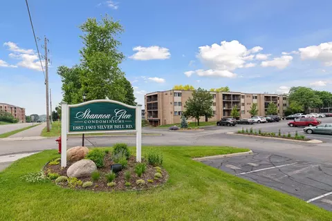 Exterior - 1887 Silver Bell Rd #214, Eagan, MN 55122 photo 5 of 9