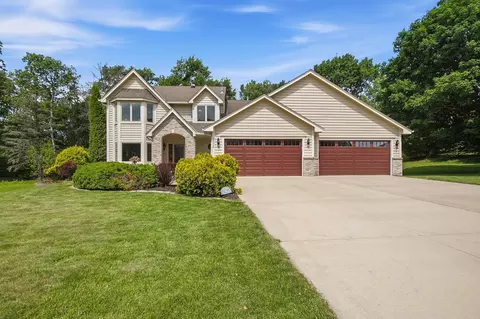 18615 Kanabec Trl, Lakeville, MN 55044