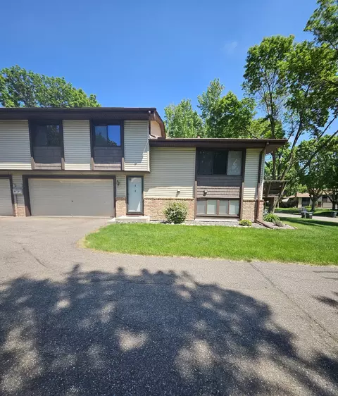 3900 Brookdale Cir N, Brooklyn Park, MN 55443