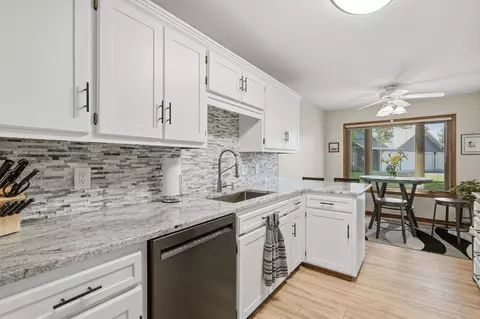 Kitchen - 2012 Stockinger Dr, Saint Cloud, MN 56303 photo 2 of 4