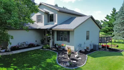 100 Benson Dr, Lewiston, MN 55952
