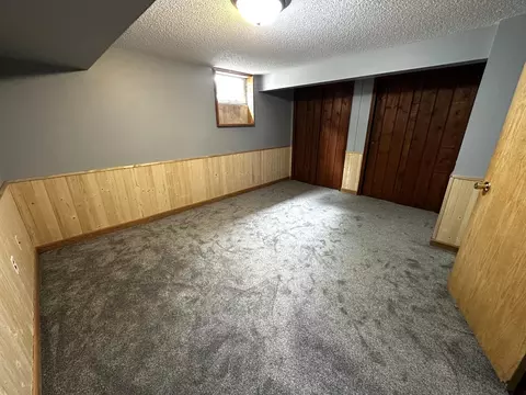 Bedroom - 1002 Poplar Ave, Marshall, MN 56258 photo 4 of 4