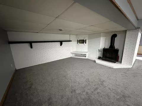 Living - 1002 Poplar Ave, Marshall, MN 56258 photo 3 of 3