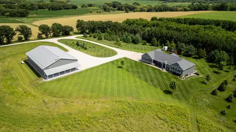 5490 College View Rd E, Rochester, MN 55904