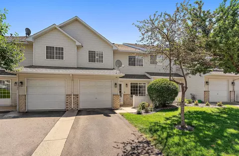 8598 Quarry Ridge Ln #H, Woodbury, MN 55125