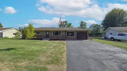 8440 208th St W, Lakeville, MN 55044