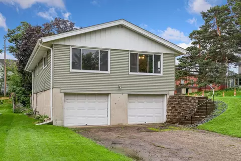 Exterior - 609 Mill St, Excelsior, MN 55331 photo 4 of 6