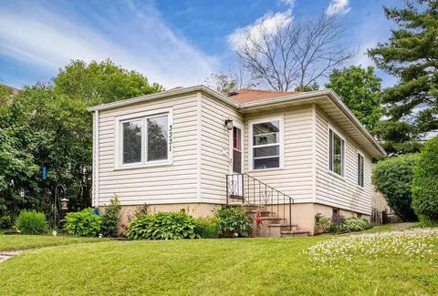 Exterior - 3331 Vernon St, Duluth, MN 55806 photo 8 of 8