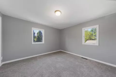 Bedroom - 108 1st Ave NW, Mapleton, MN 56065 photo 4 of 10