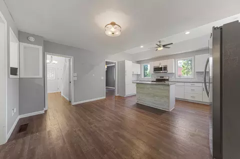 Entry Way - 108 1st Ave NW, Mapleton, MN 56065 photo 5 of 6