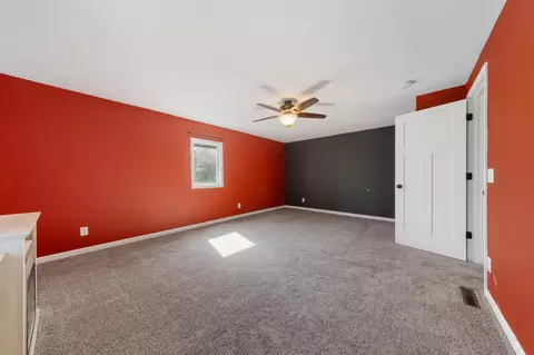 Bedroom - 108 1st Ave NW, Mapleton, MN 56065 photo 8 of 10