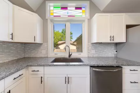 Kitchen - 108 1st Ave NW, Mapleton, MN 56065 photo 4 of 5