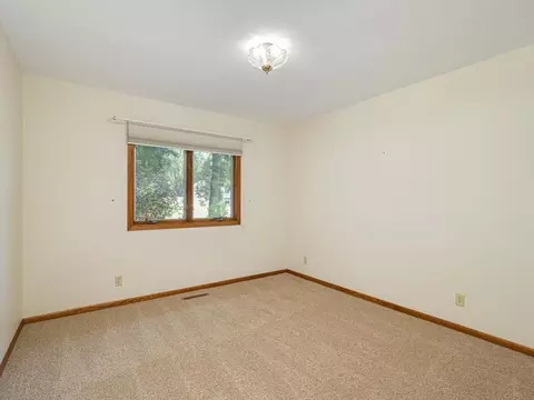 Bedroom - 5890 Henry St, Maple Plain, MN 55359 photo 2 of 4