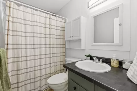 Bath - 23017 60th Ave, Saint Augusta, MN 56301 photo 3 of 4