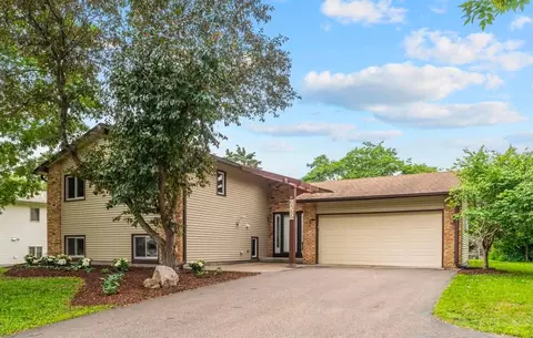 6589 E Fish Lake Rd, Maple Grove, MN 55369