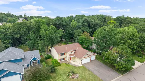 2641 Oak Ridge Dr, Monticello, MN 55362