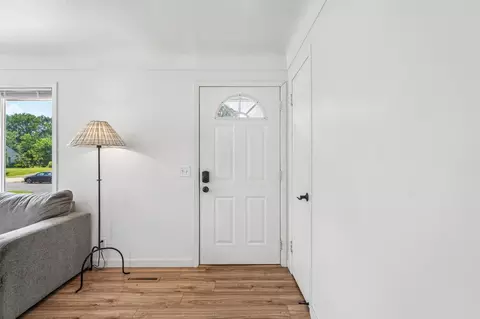 Entry Way - 10035 3rd Ave S, Bloomington, MN 55420 photo 1 of 1