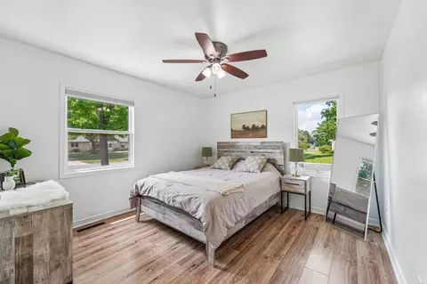 Bedroom - 10035 3rd Ave S, Bloomington, MN 55420 photo 1 of 10