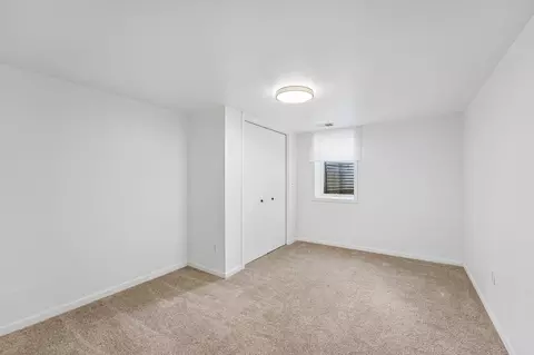 Bedroom - 10035 3rd Ave S, Bloomington, MN 55420 photo 10 of 10