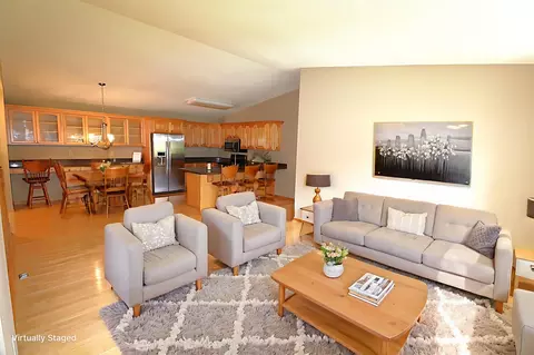 829 Autumn Way, Stillwater, MN 55082