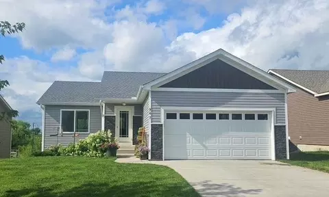 947 Breckenridge Ln, Montrose, MN 55363