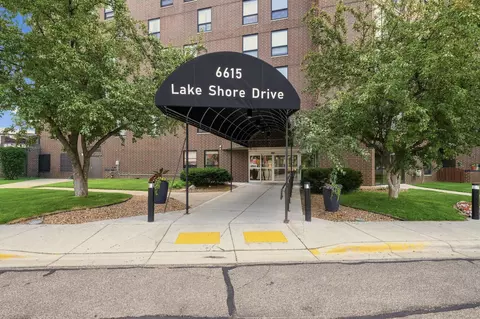 6615 Lake Shore Dr S #405, Richfield, MN 55423