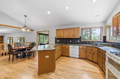 Kitchen - 2520 E 265th St, Webster, MN 55088 photo 2 of 5