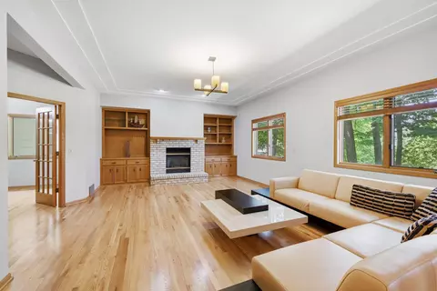 Living - 2520 E 265th St, Webster, MN 55088 photo 3 of 6