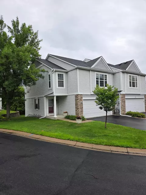 2770 Century Cir, Chanhassen, MN 55317