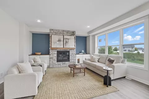 212 Lori Ln, Delano, MN 55328