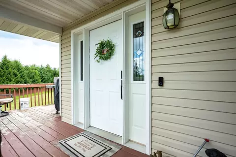 869 161st St, Hammond, WI 54015