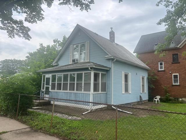 550 Saint Clair Ave, Saint Paul, MN 55102