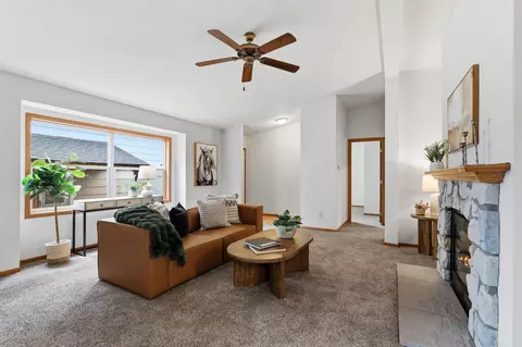 1534 Larpenteur Ave E, Saint Paul, MN 55109